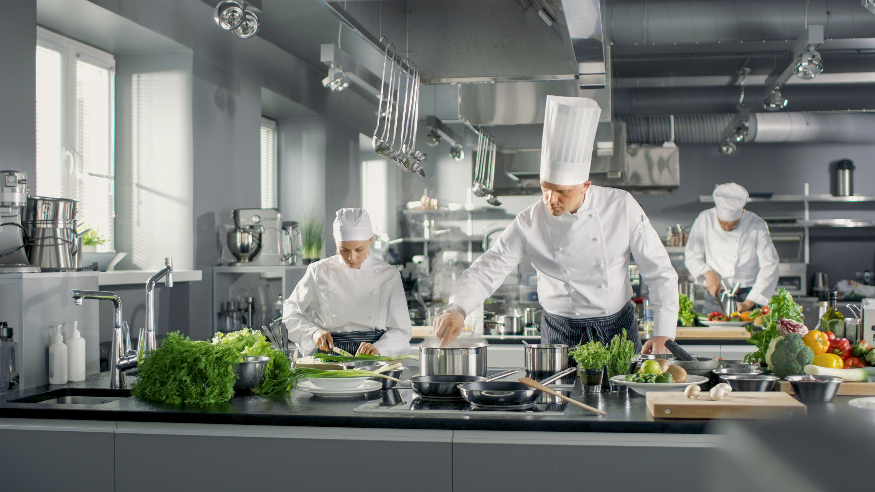 Sous Chef Hiren International